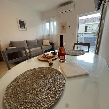 Fishers Apartment